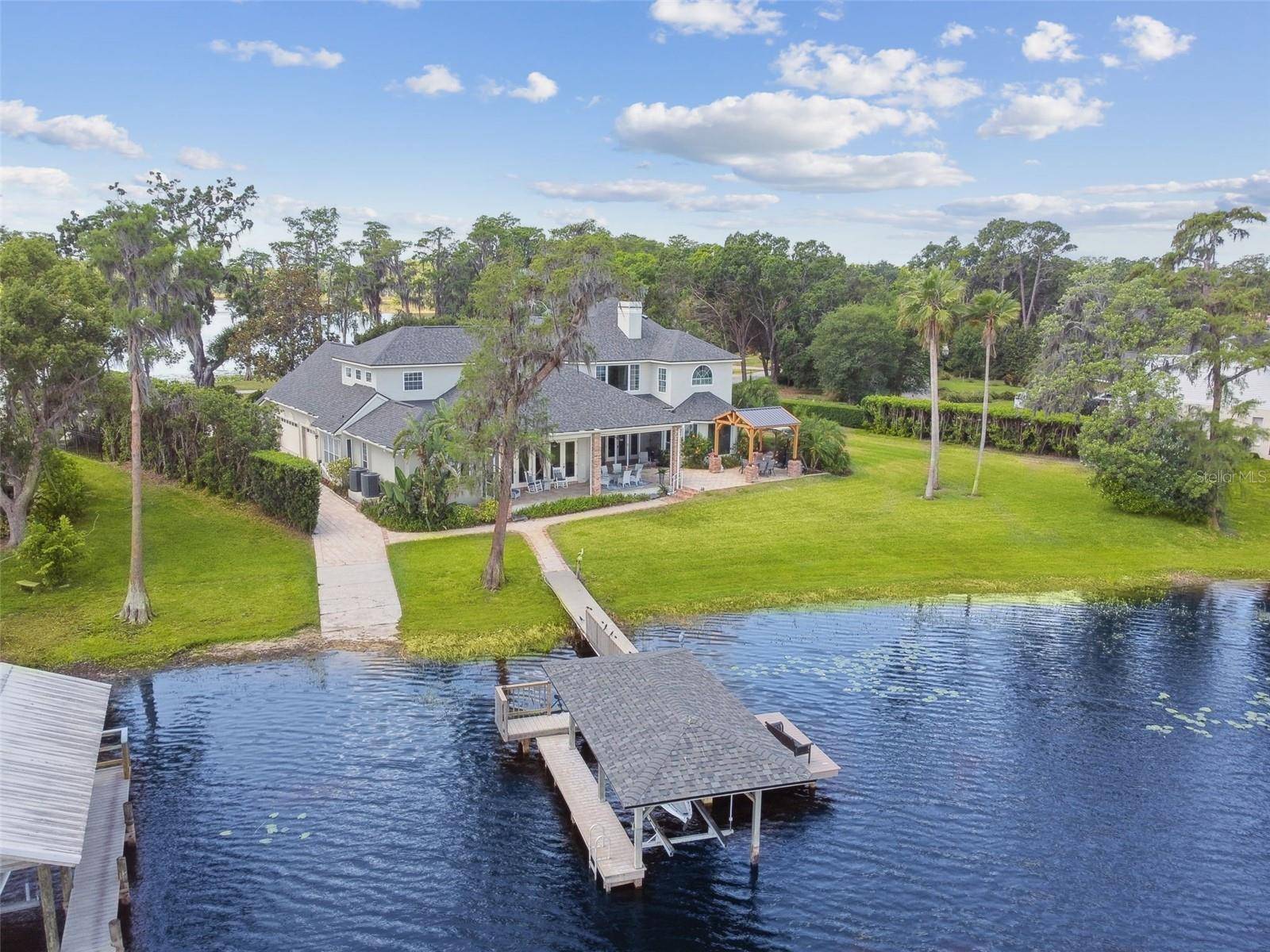 Lutz, FL 33548,919 BALLINGER RD