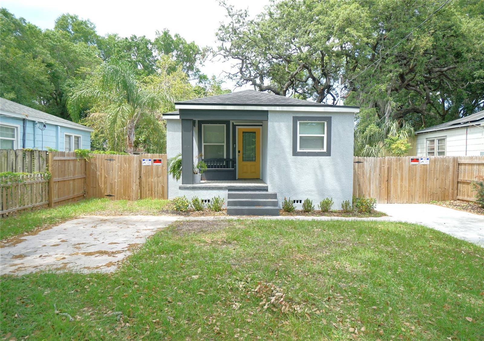 Tampa, FL 33603,908 E CAYUGA ST