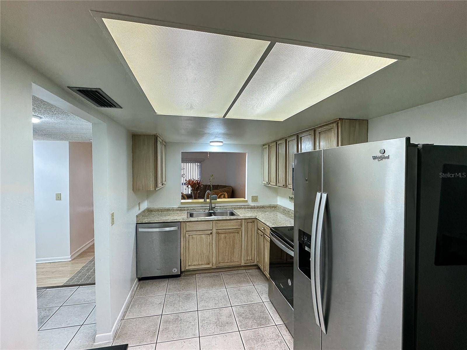 Tampa, FL 33615,6336 NEWTOWN CIR #36B1