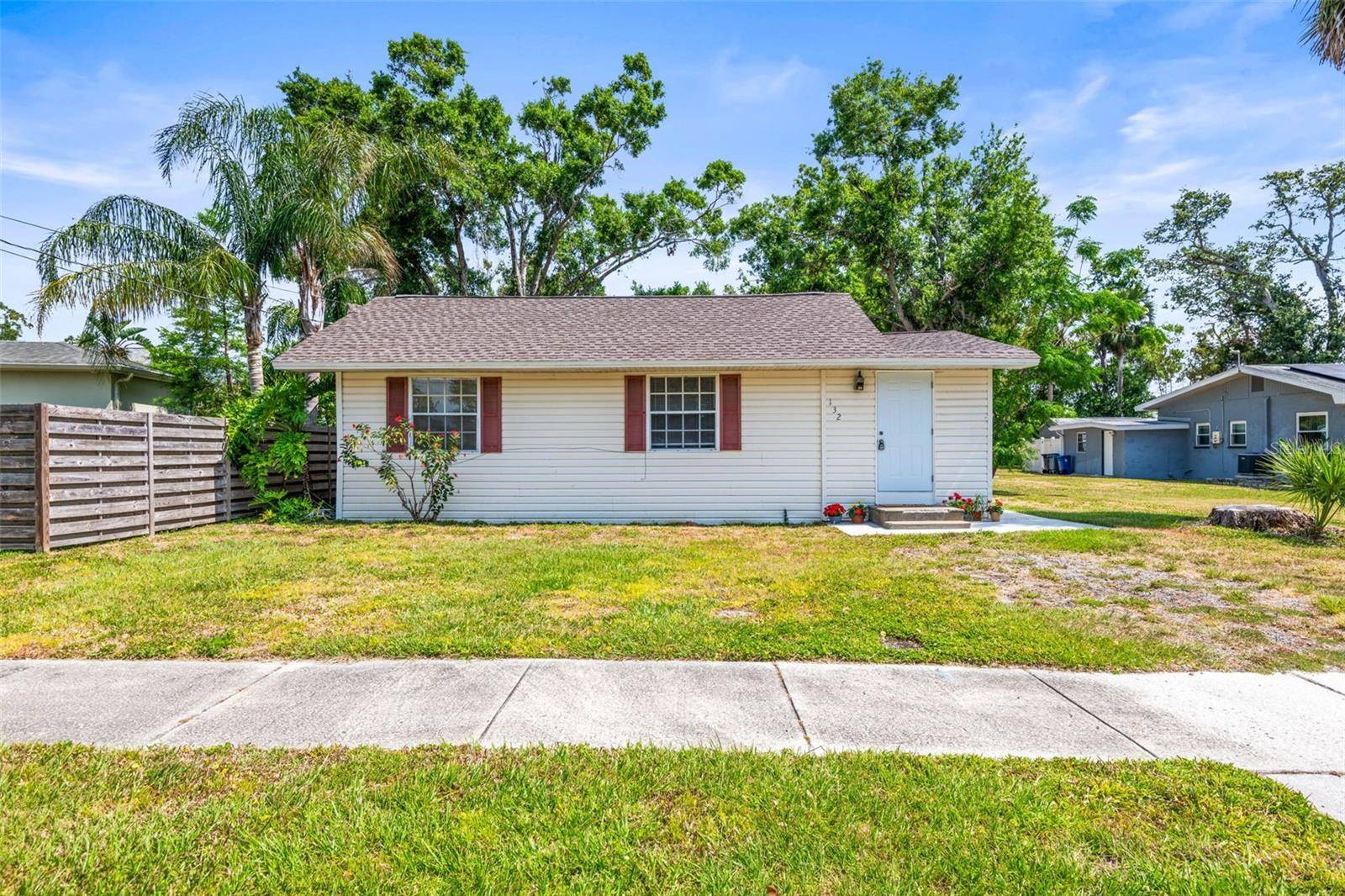 Oldsmar, FL 34677,132 DARTMOUTH AVE W