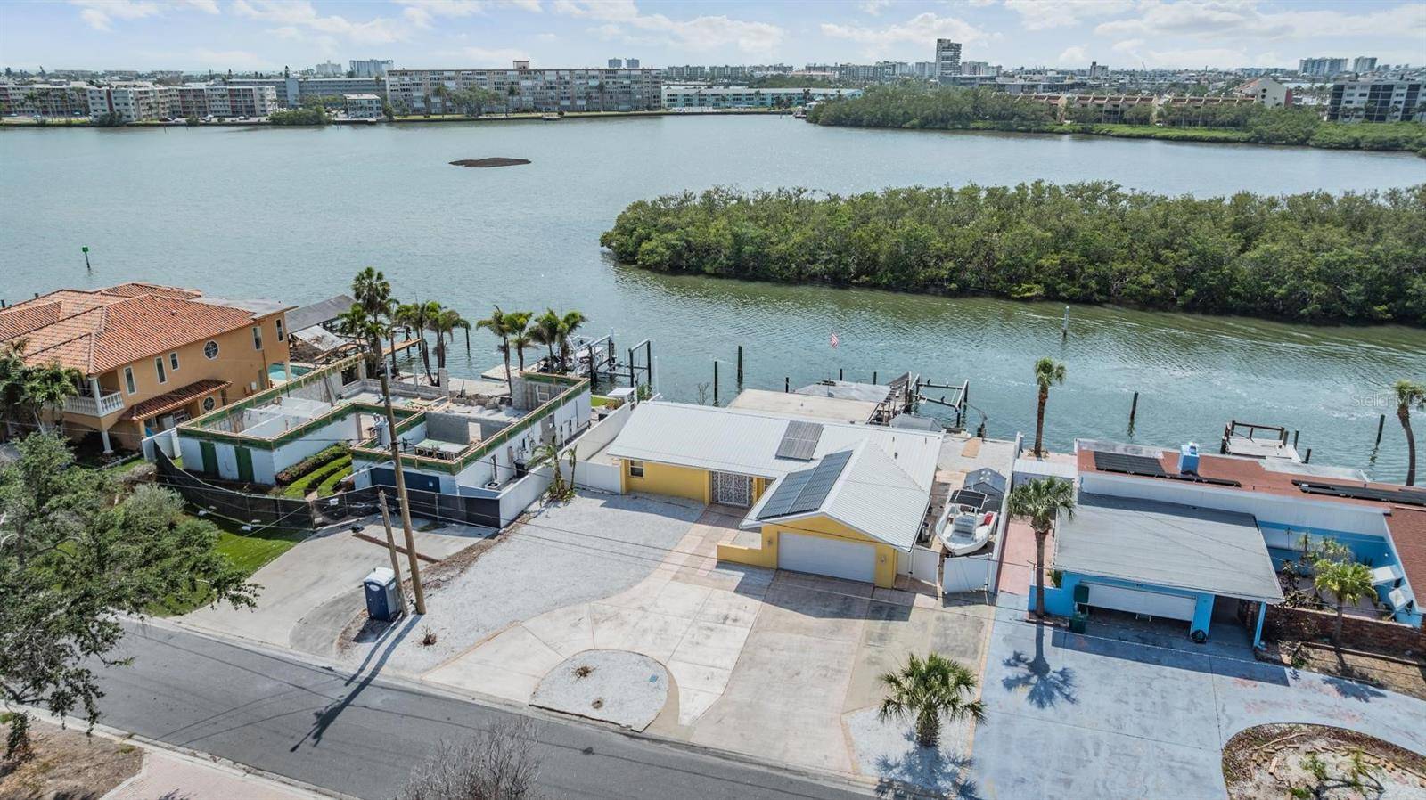 St Petersburg, FL 33707,1421 SEA GULL DR S