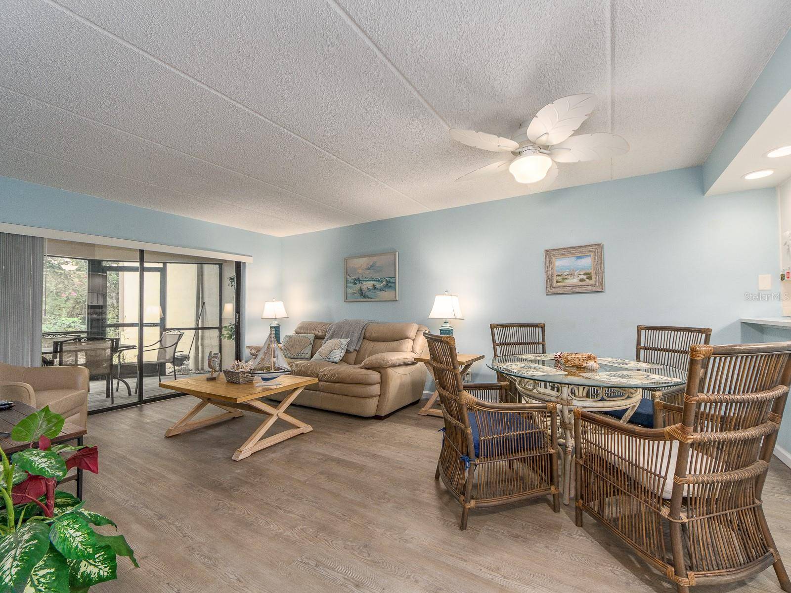 Oldsmar, FL 34677,105 WOODLAKE WYNDE