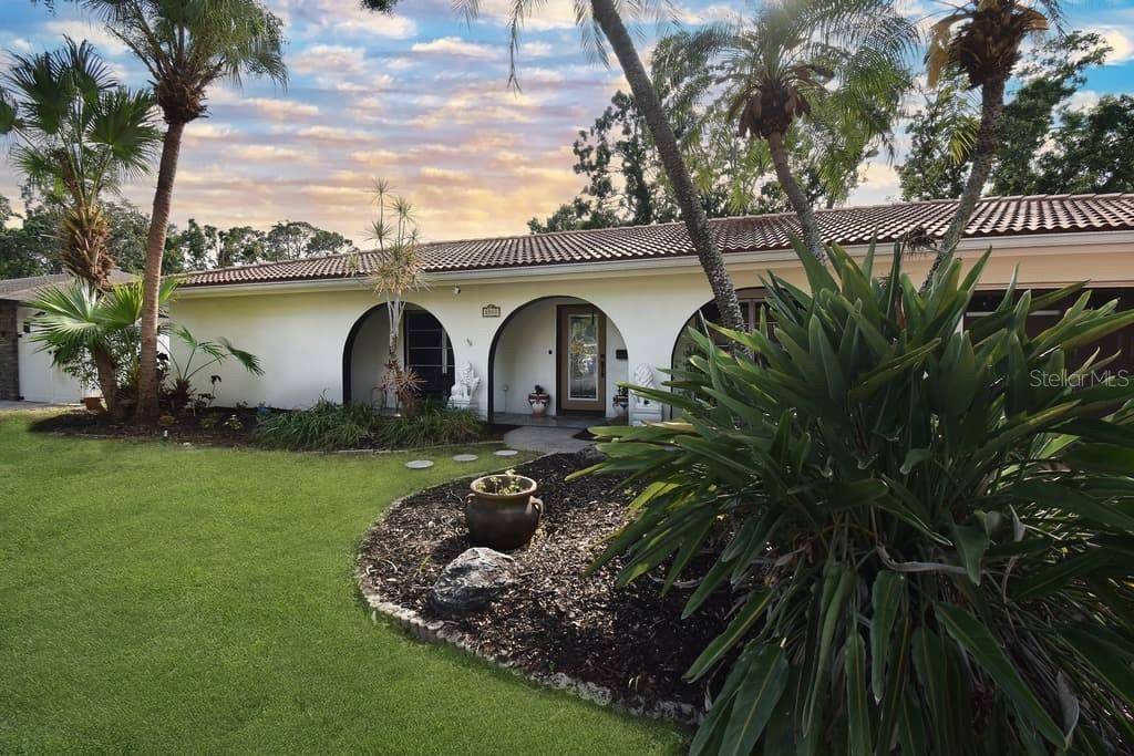 St Petersburg, FL 33702,8740 15TH ST N