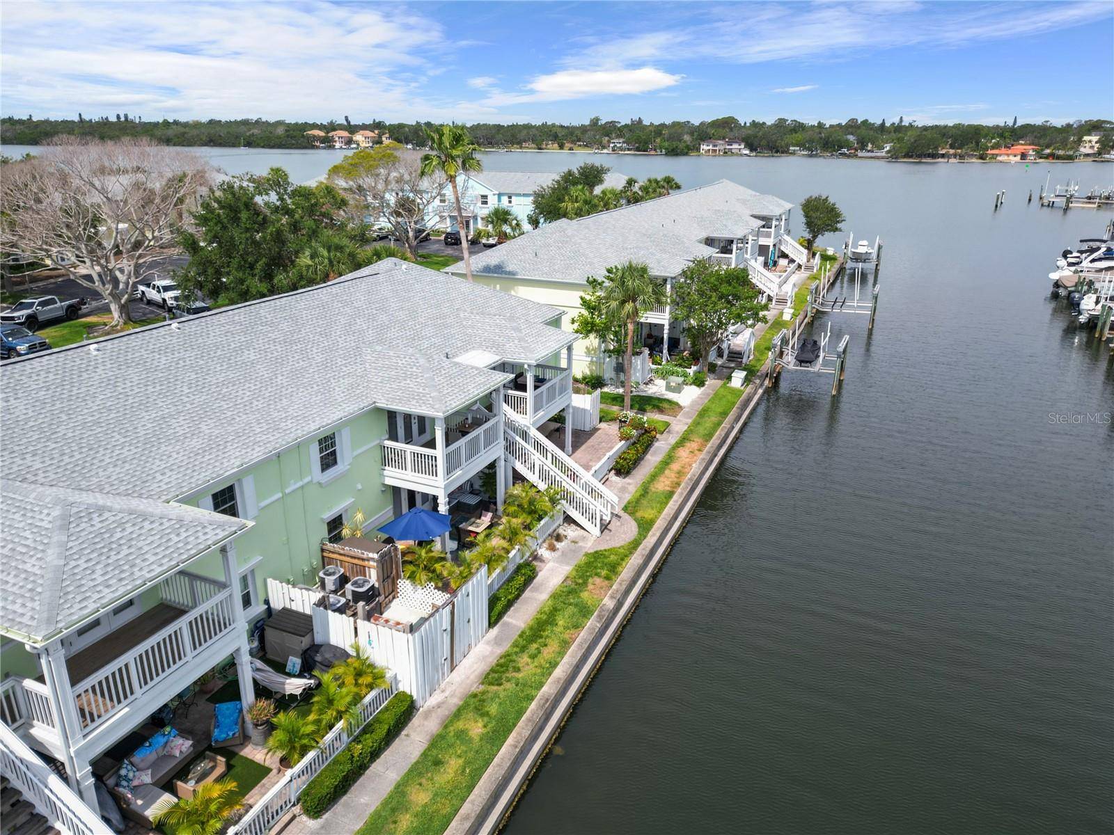 St Petersburg, FL 33705,5012 STARFISH DR SE #B