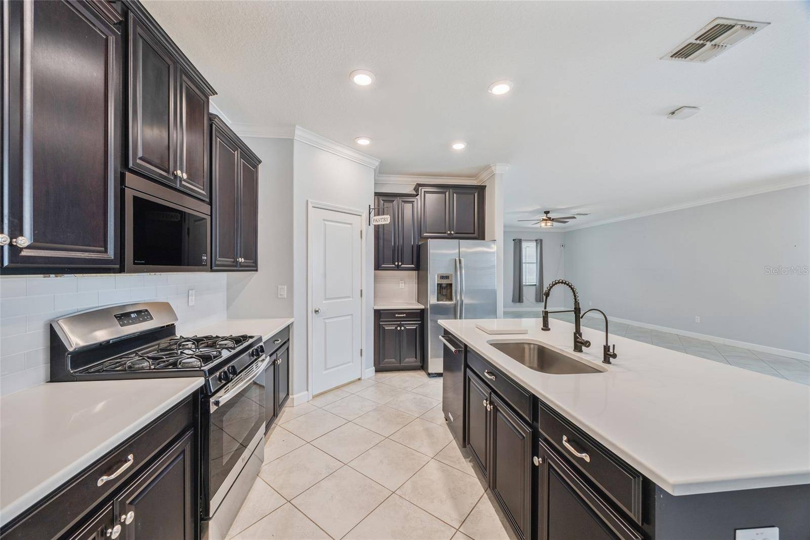 Land O Lakes, FL 34638,16866 BALANCE CV