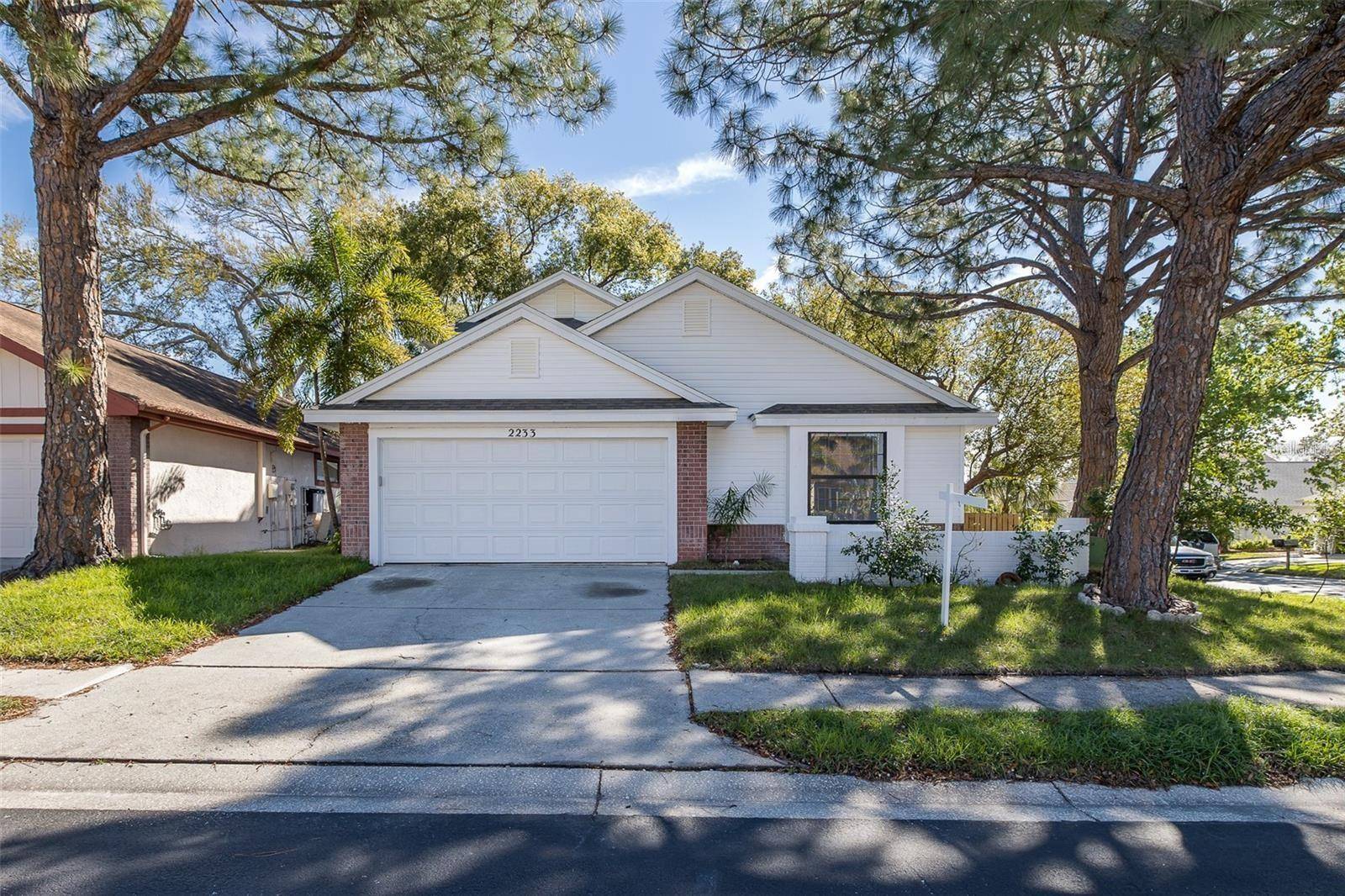 Clearwater, FL 33763,2233 SPRINGWOOD CIR W