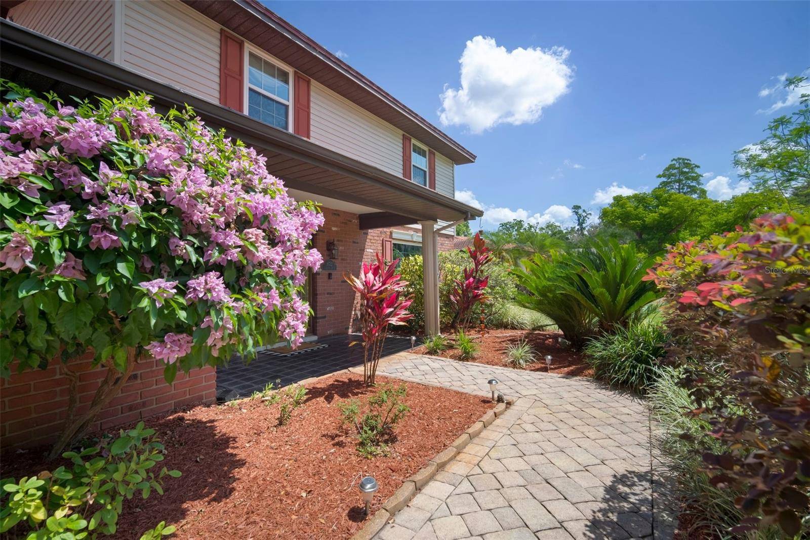 Lutz, FL 33549,18712 LAKESHORE DR