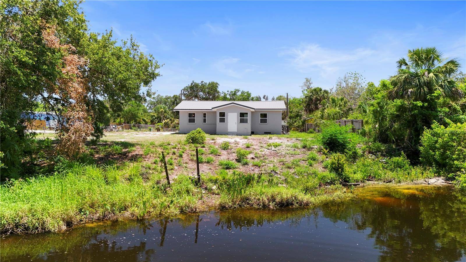 Gibsonton, FL 33534,11009 SPIVEY RD #1