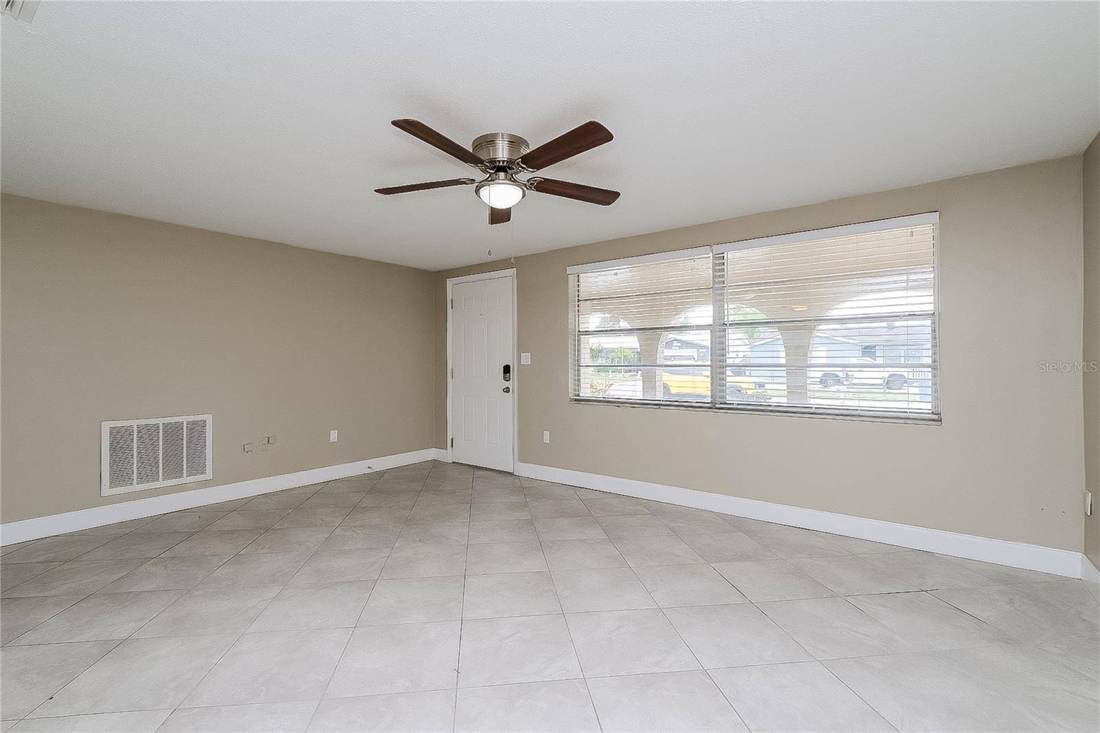 Port Richey, FL 34668,7405 OAKSHIRE DR