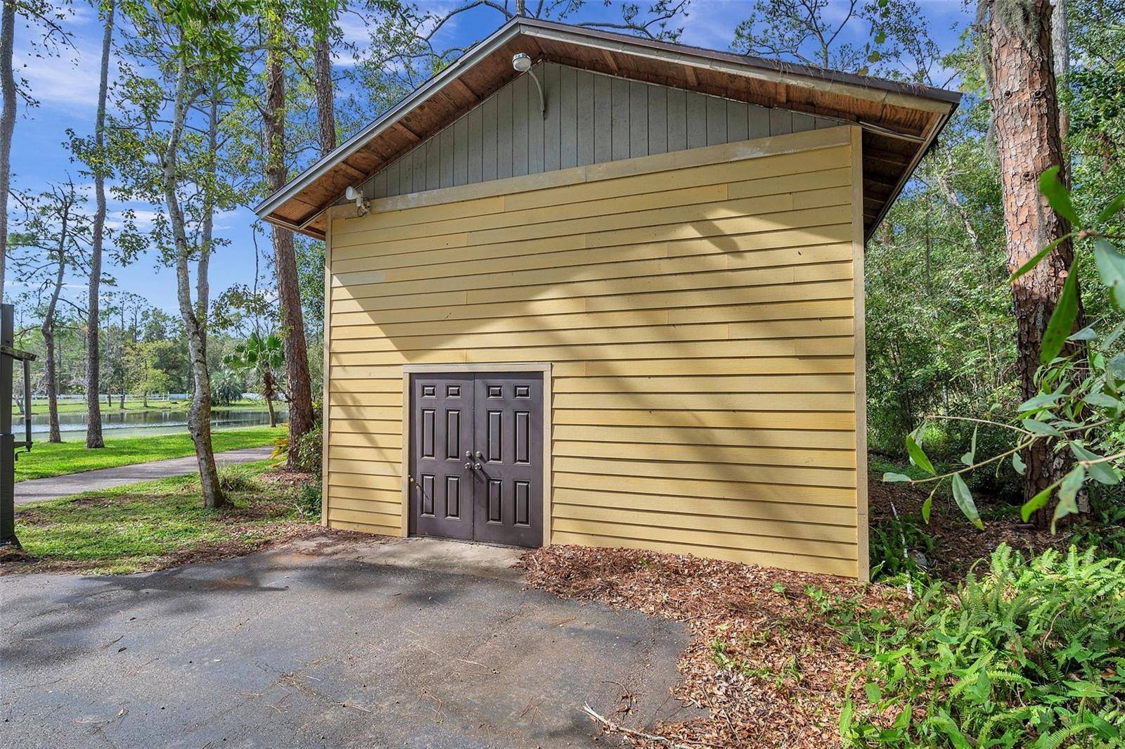 Tarpon Springs, FL 34688,655 APPALOOSA RD