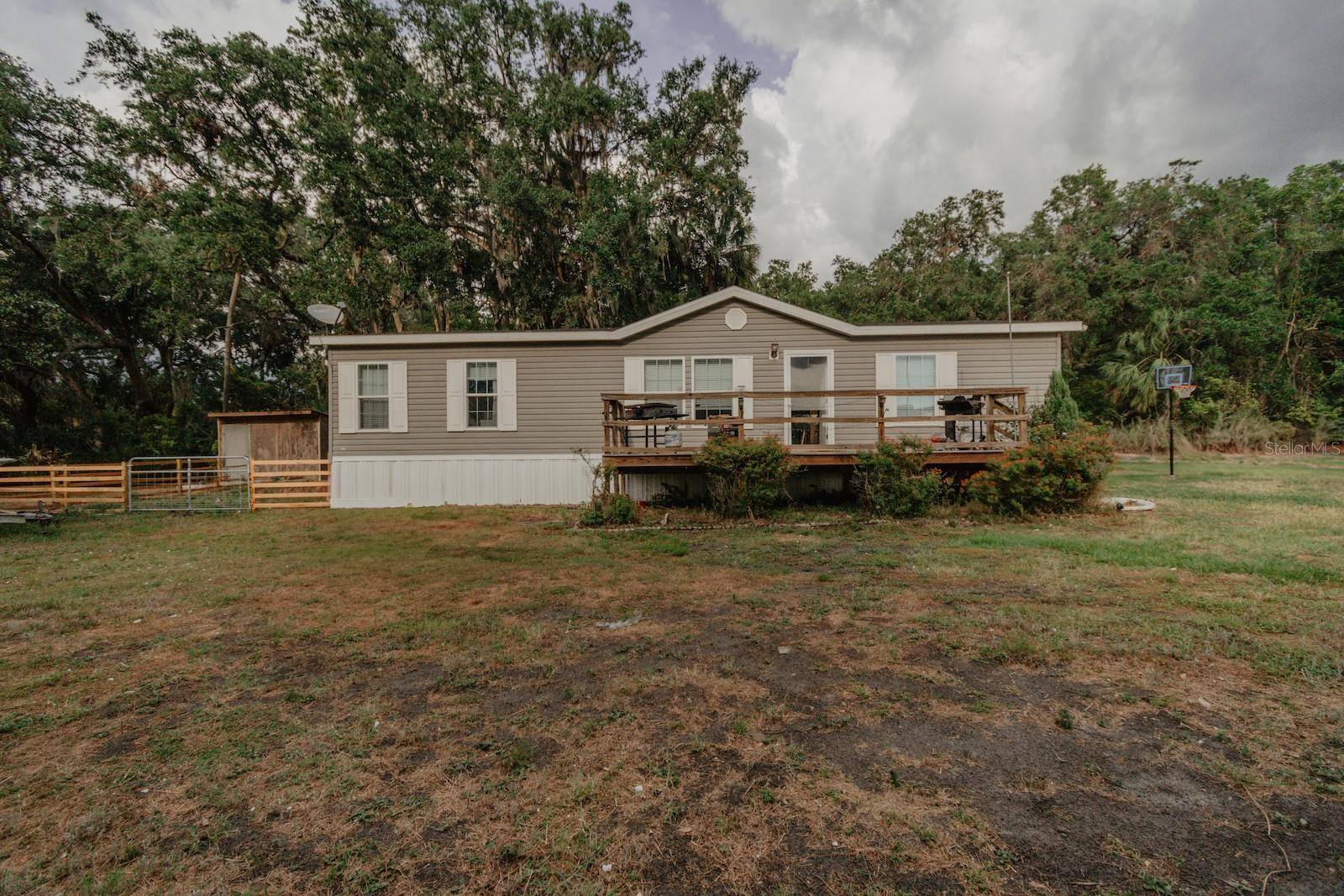 Plant City, FL 33567,1928 HOLLOMAN RD
