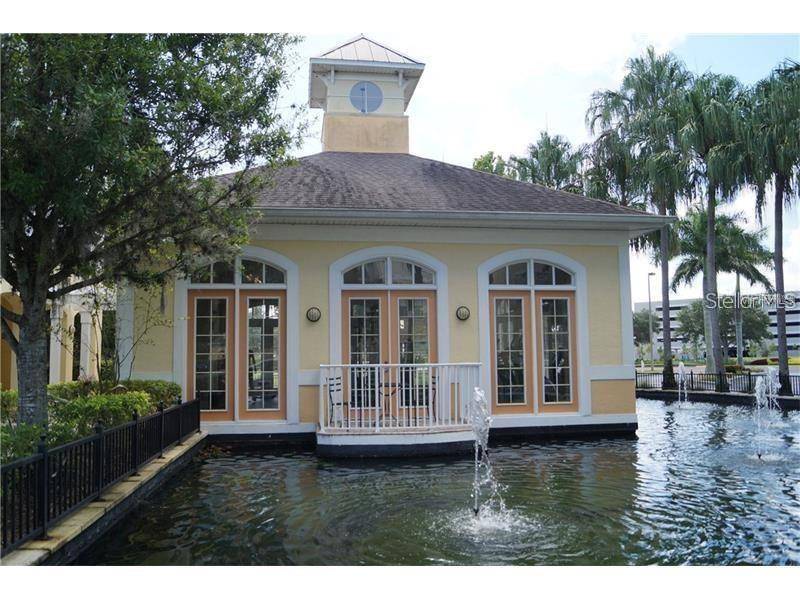 Tampa, FL 33619,9320 CRESCENT LOOP CIR #304
