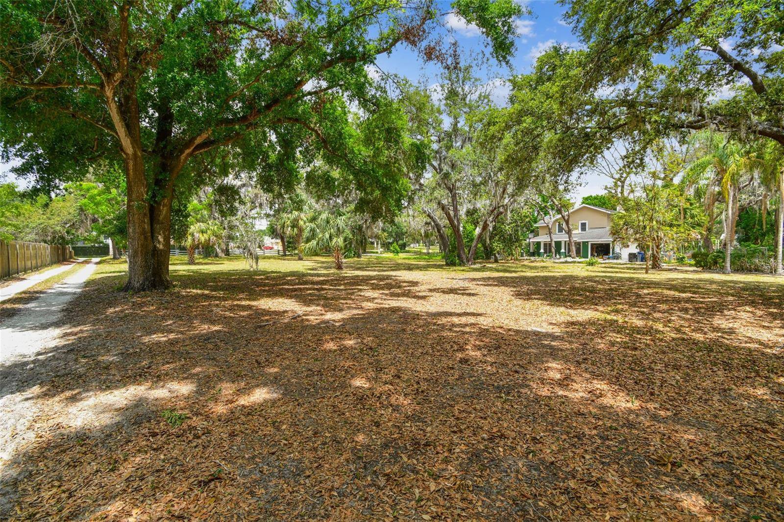 Valrico, FL 33596,4325 CULBREATH RD