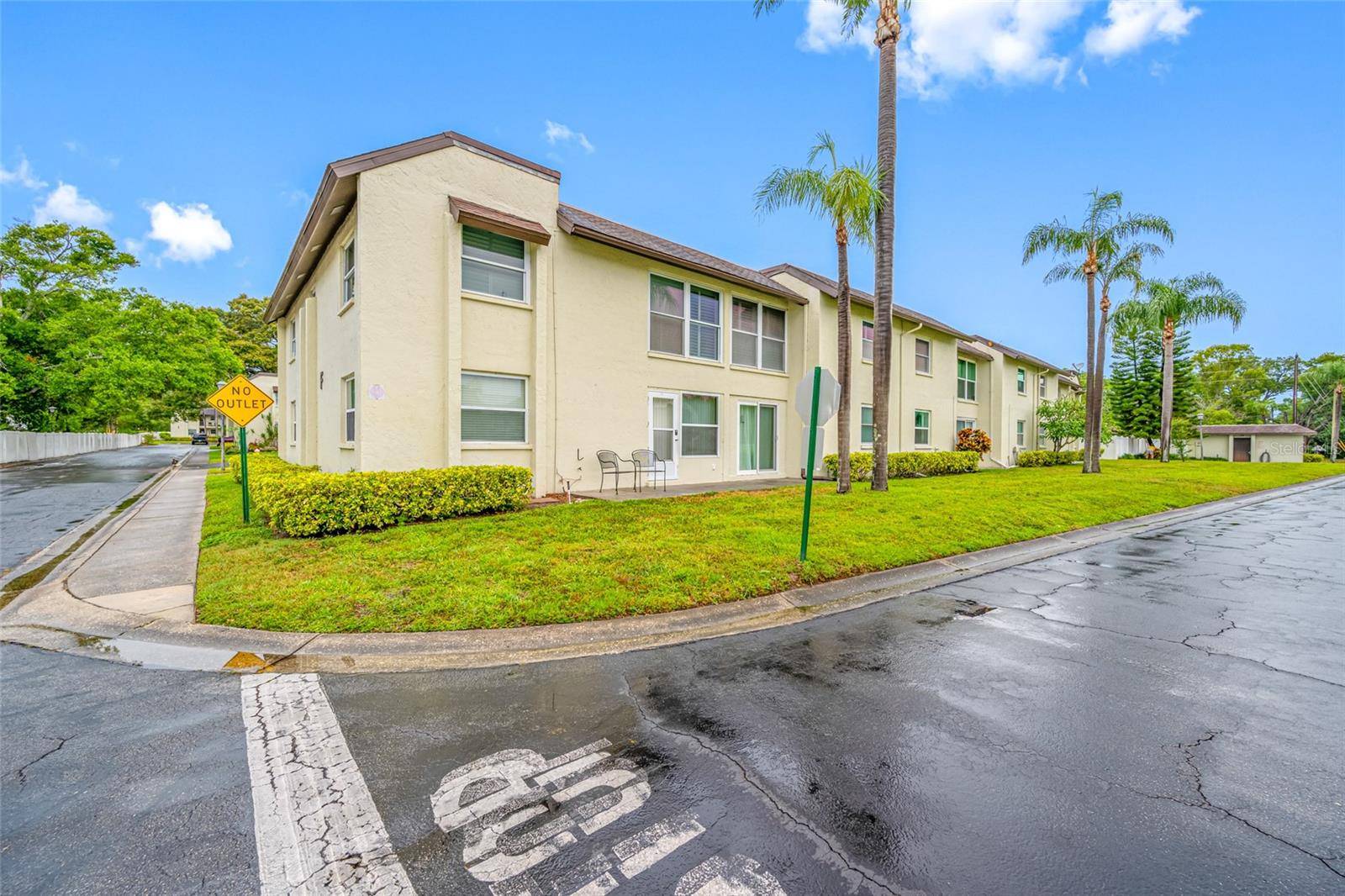 Largo, FL 33770,1100 E BAY DR #60