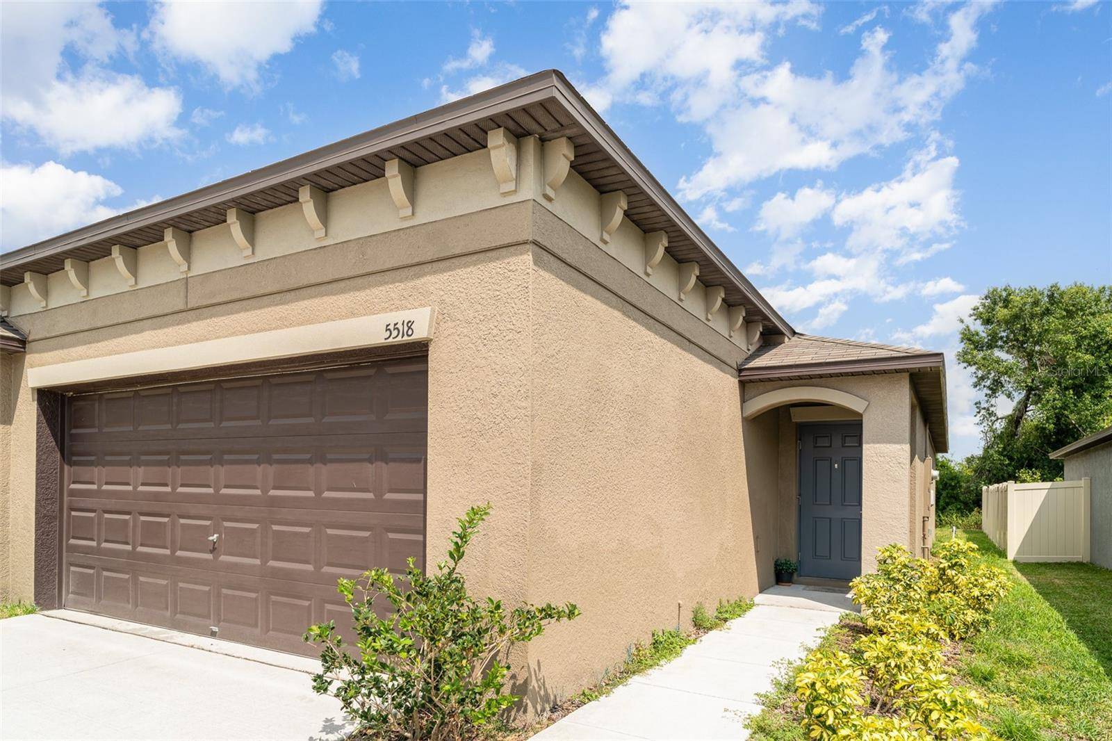Wimauma, FL 33598,5518 BLUE AZURE DR