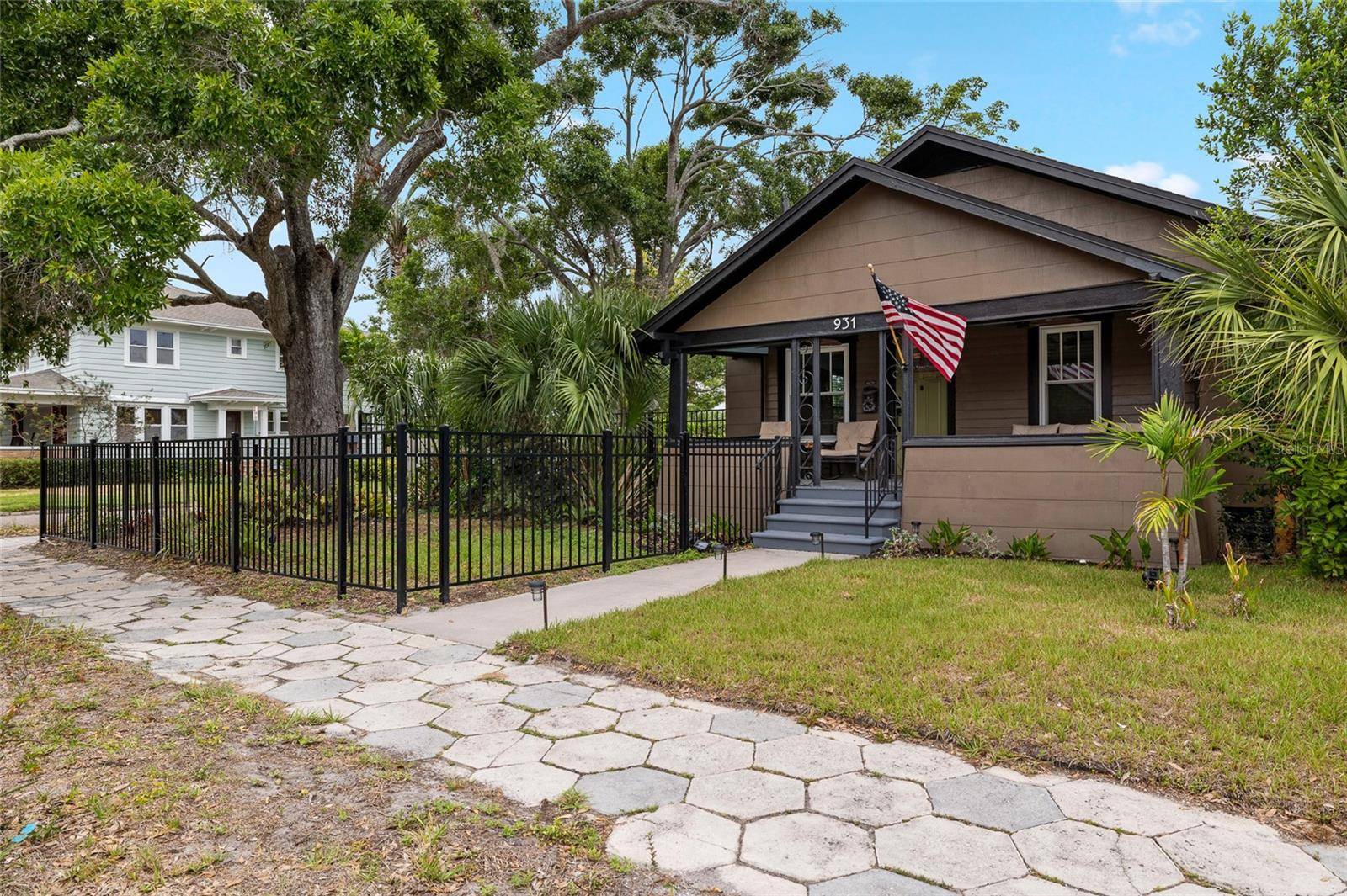 St Petersburg, FL 33704,931 28TH AVE N