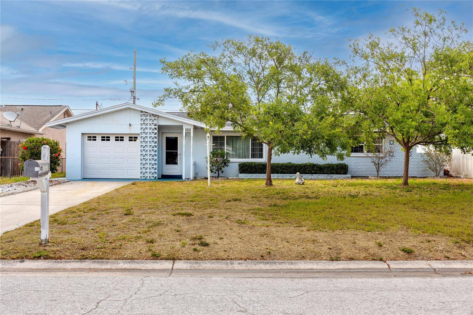 Seminole, FL 33772,7777 117TH ST