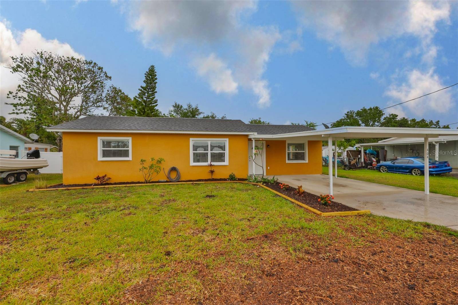 Ruskin, FL 33570,404 12TH ST SW