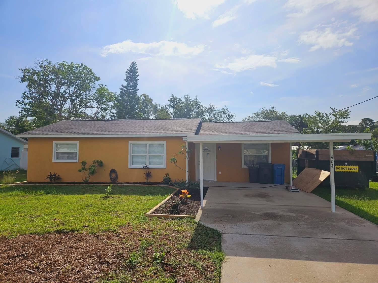 Ruskin, FL 33570,404 12TH ST SW