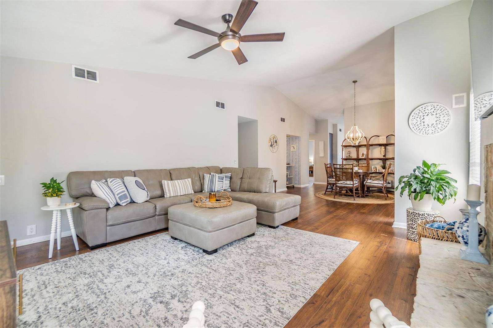 Safety Harbor, FL 34695,1837 LAKE CYPRESS DR #504