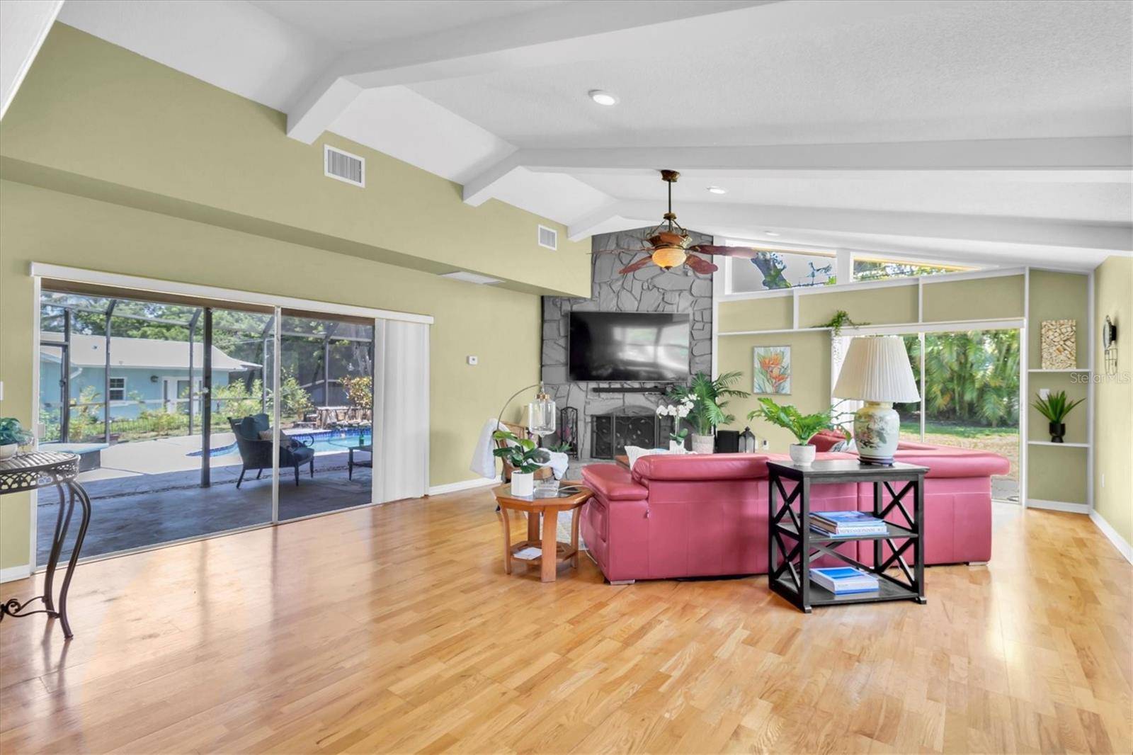 Dunedin, FL 34698,2287 DEMARET DR