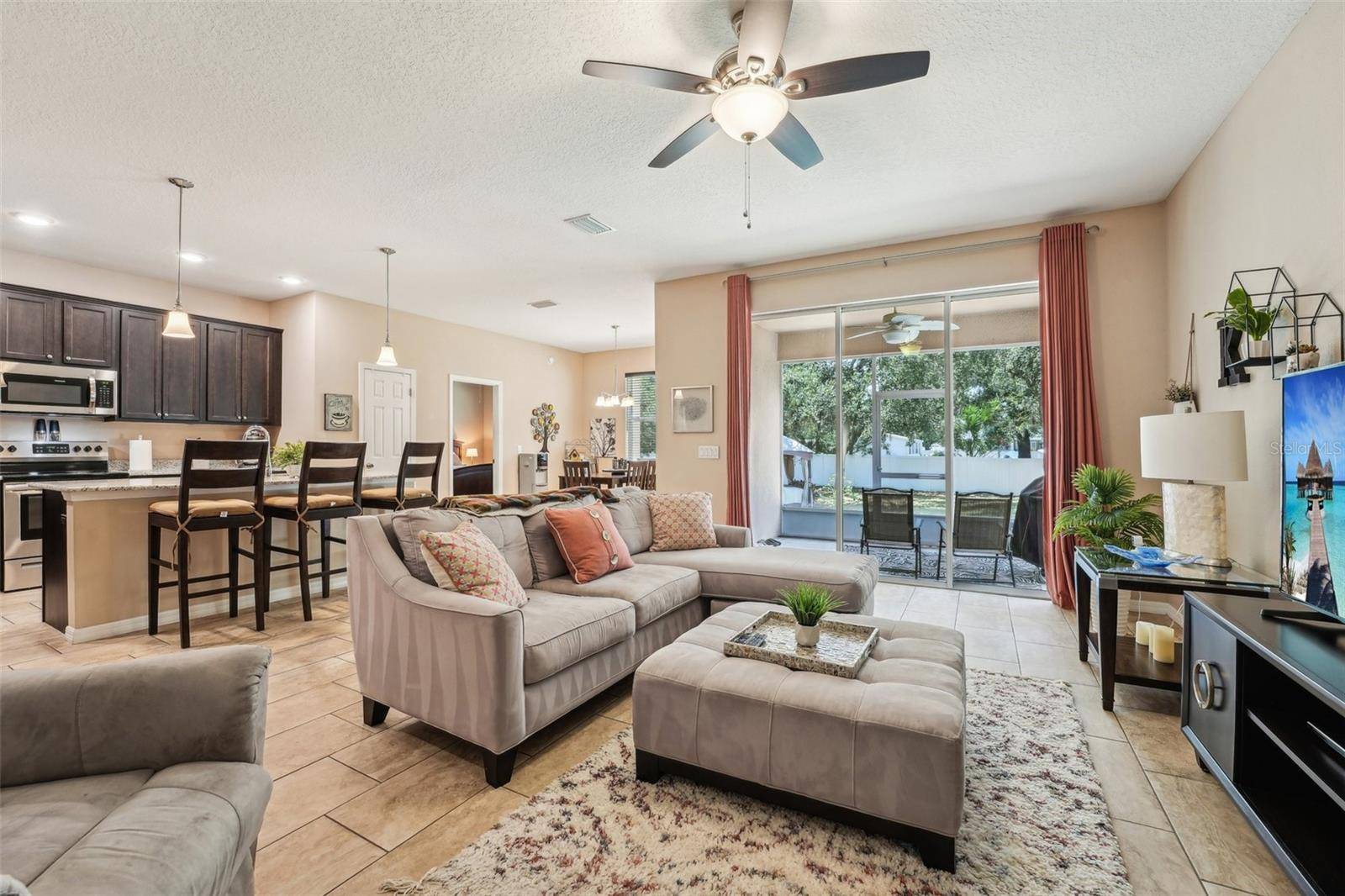 Gibsonton, FL 33534,9917 PREVATT ST