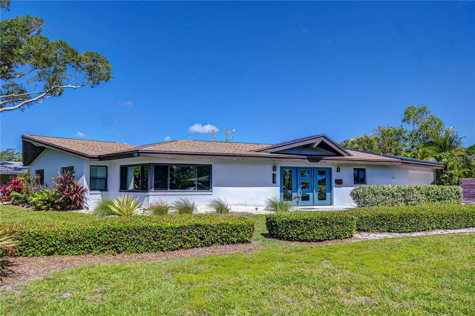 St Petersburg, FL 33705,1401 PINELLAS POINT DR S