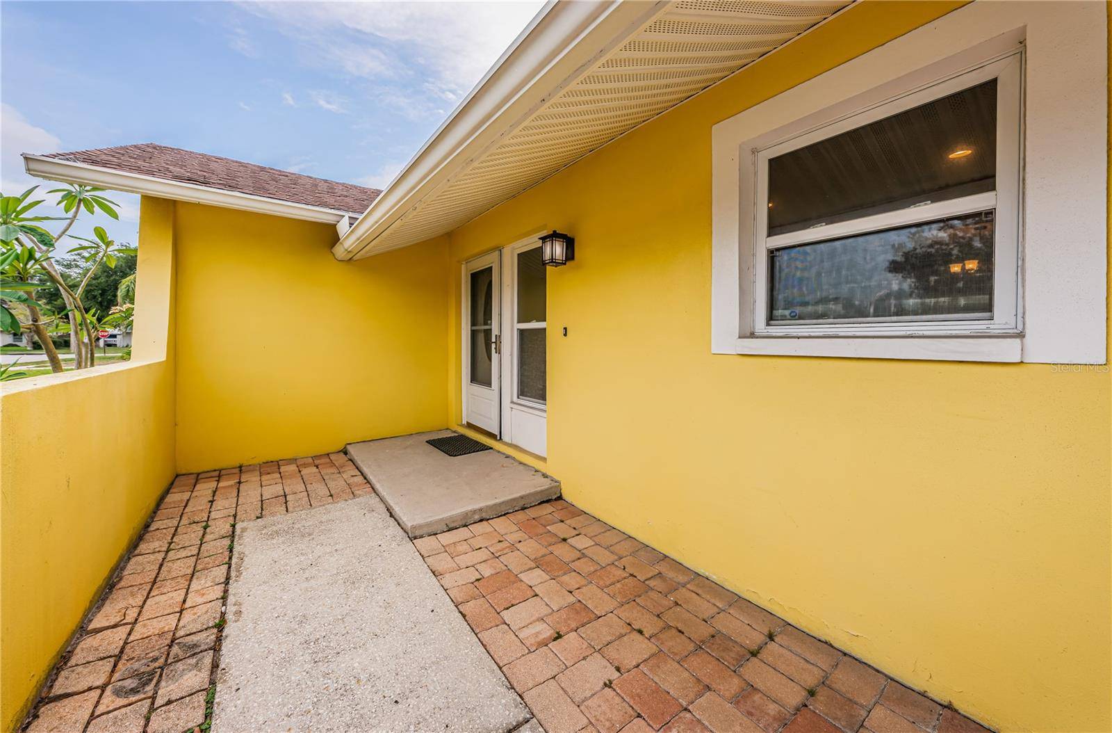 Seminole, FL 33777,10051 82ND LN