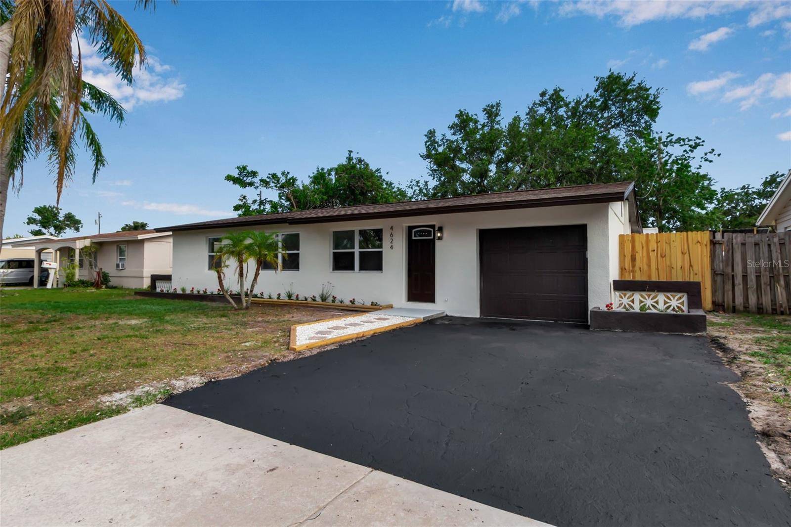 Pinellas Park, FL 33781,4624 83RD TERRACE N