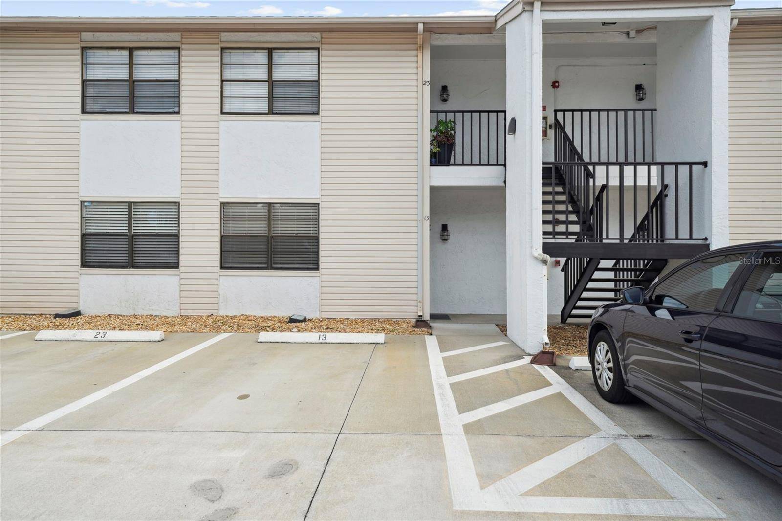 Tampa, FL 33609,3102 W HORATIO ST #13