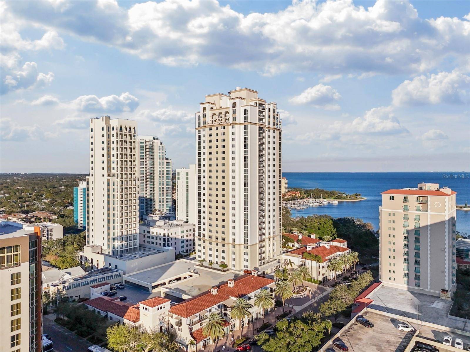 St Petersburg, FL 33701,300 BEACH DR NE #401