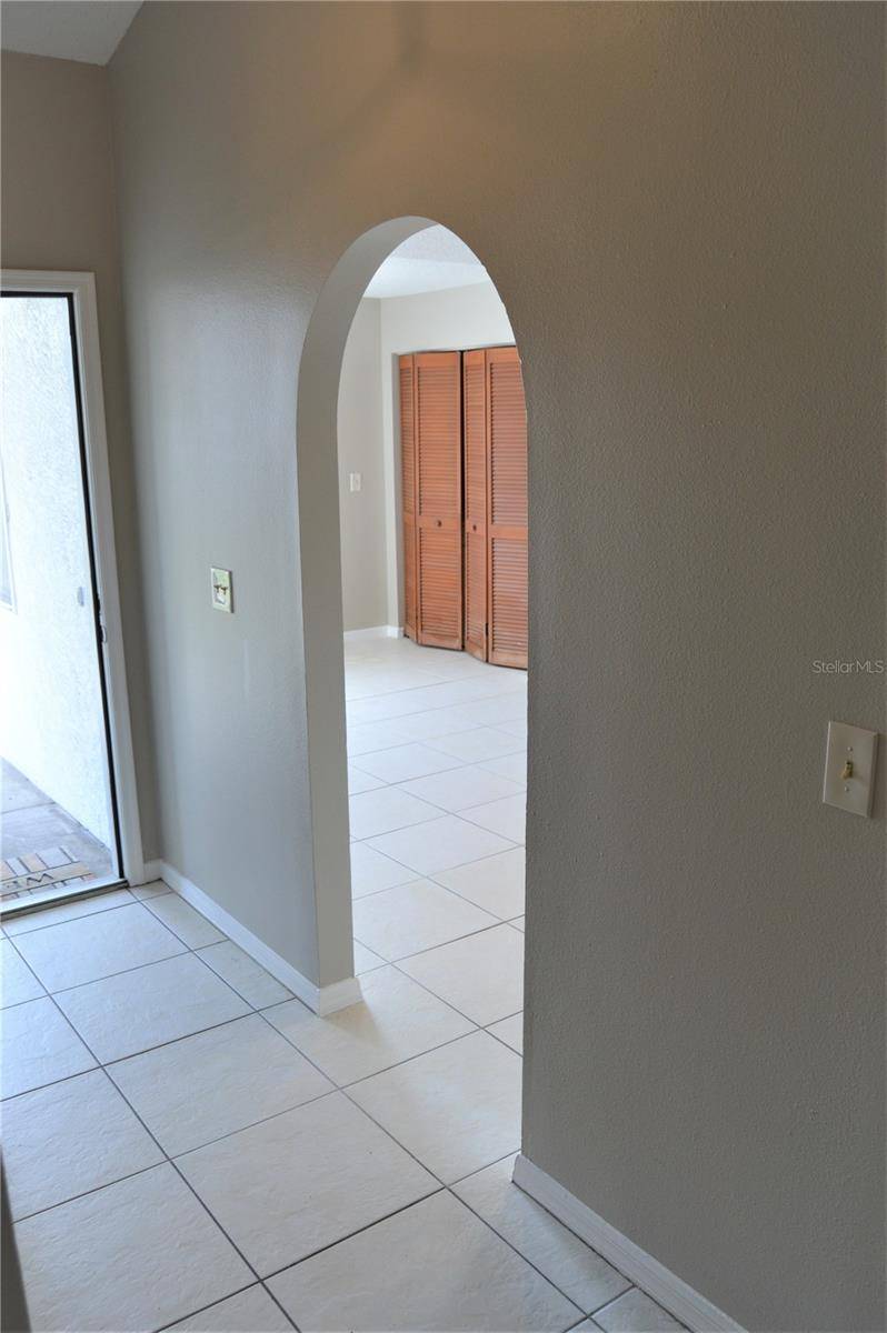 Clearwater, FL 33765,1878 FEATHER TREE CIR