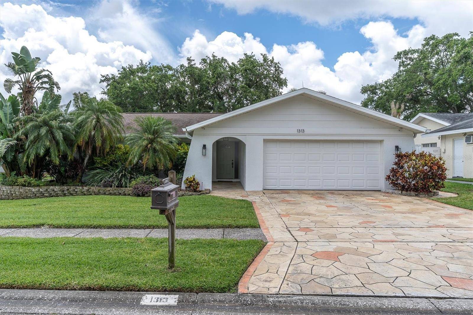 Largo, FL 33770,1313 MARKLEY DR