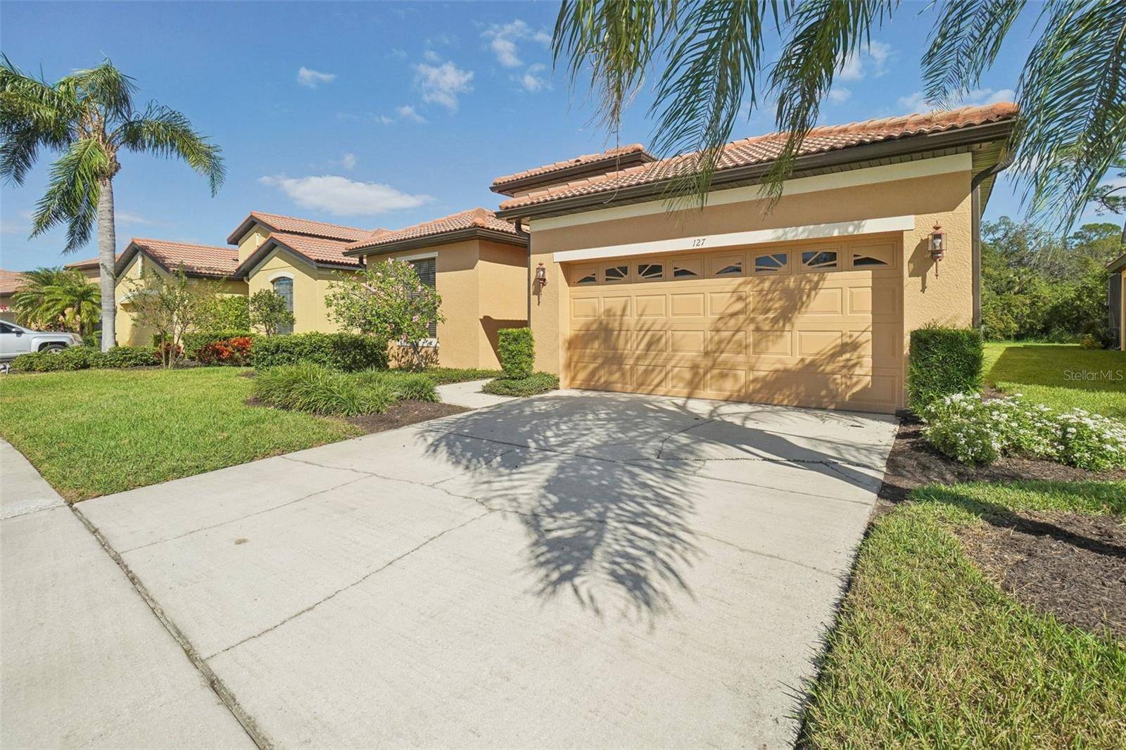 Apollo Beach, FL 33572,127 SILVER FALLS DR
