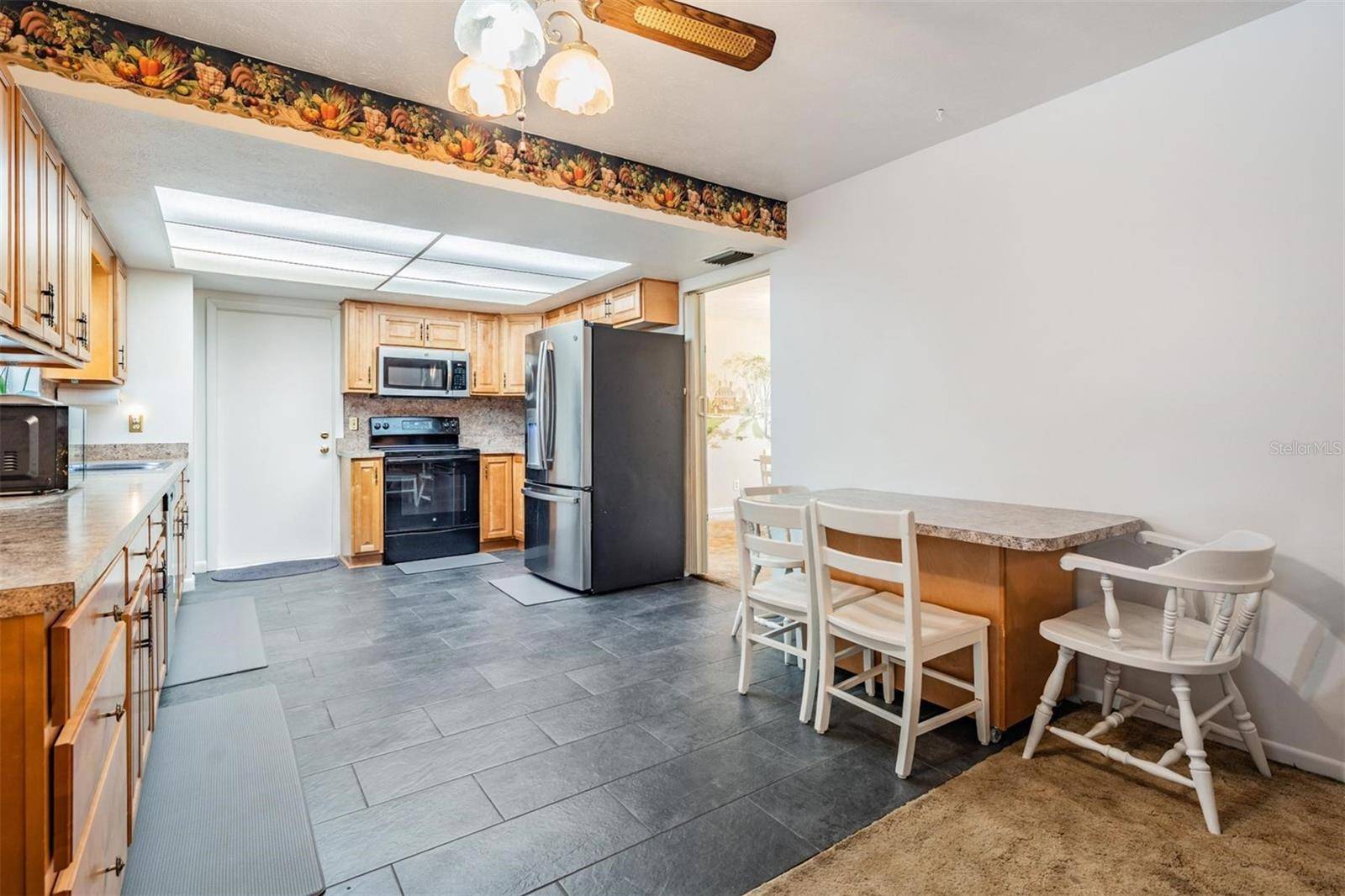 Seffner, FL 33584,414 CACTUS CIR
