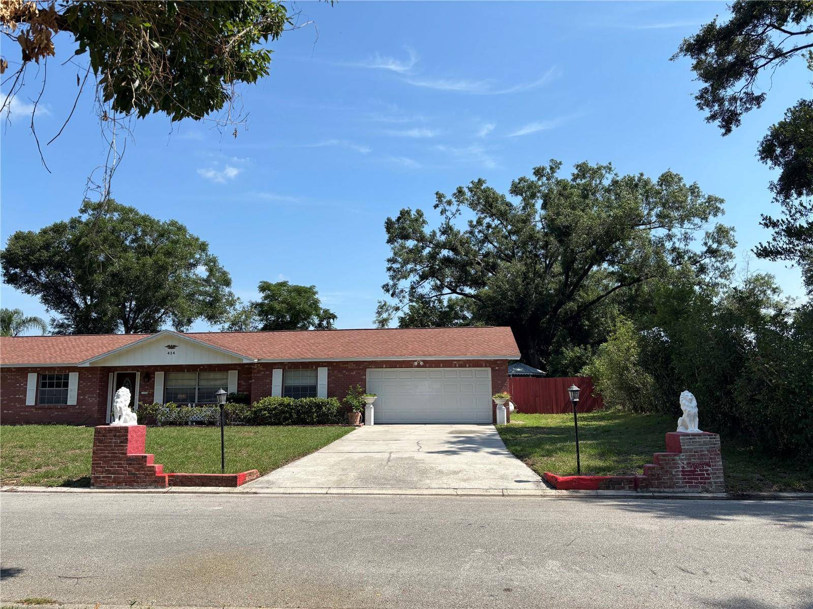Seffner, FL 33584,414 CACTUS CIR