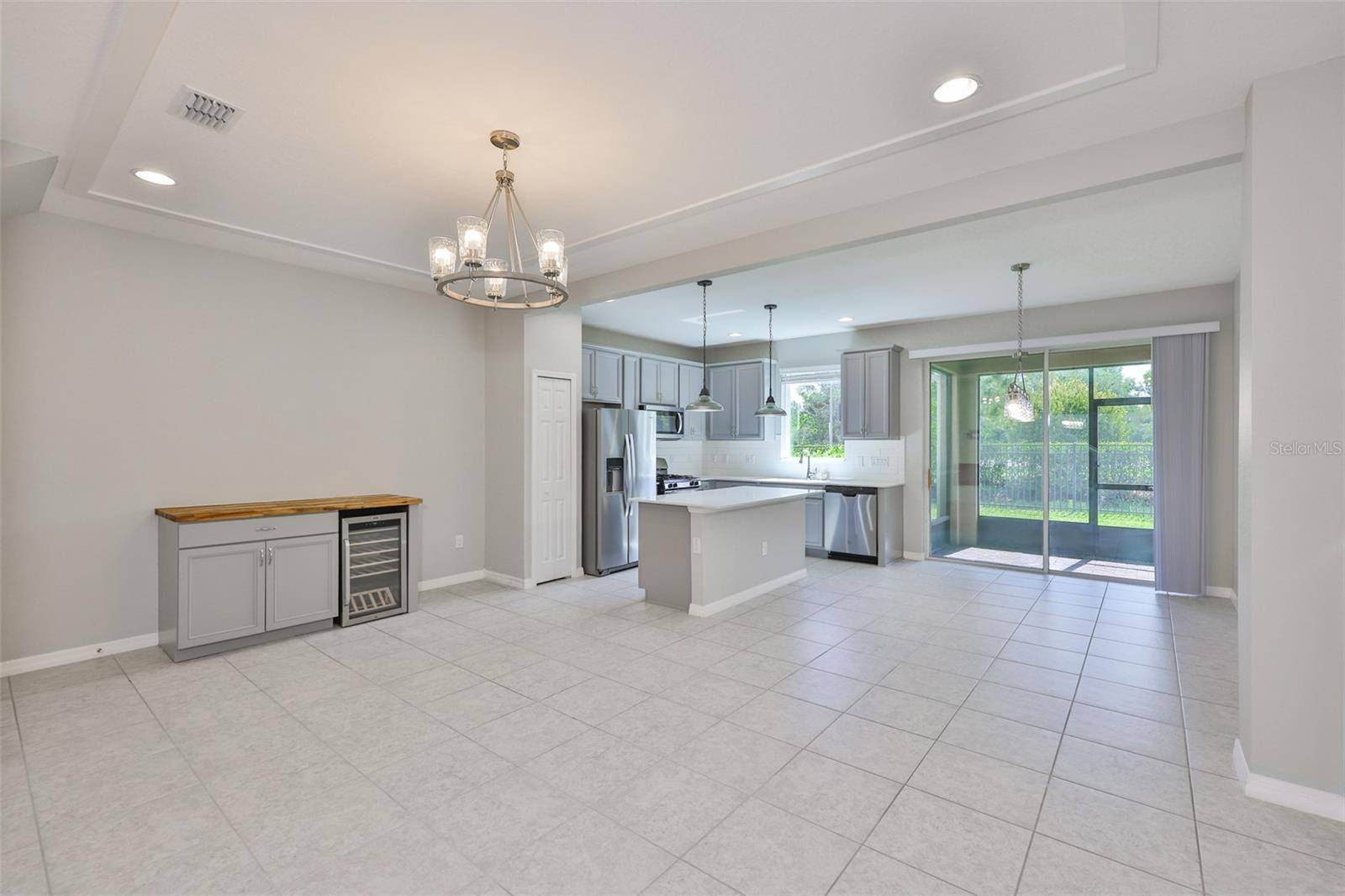 Apollo Beach, FL 33572,6356 CAMINO DR