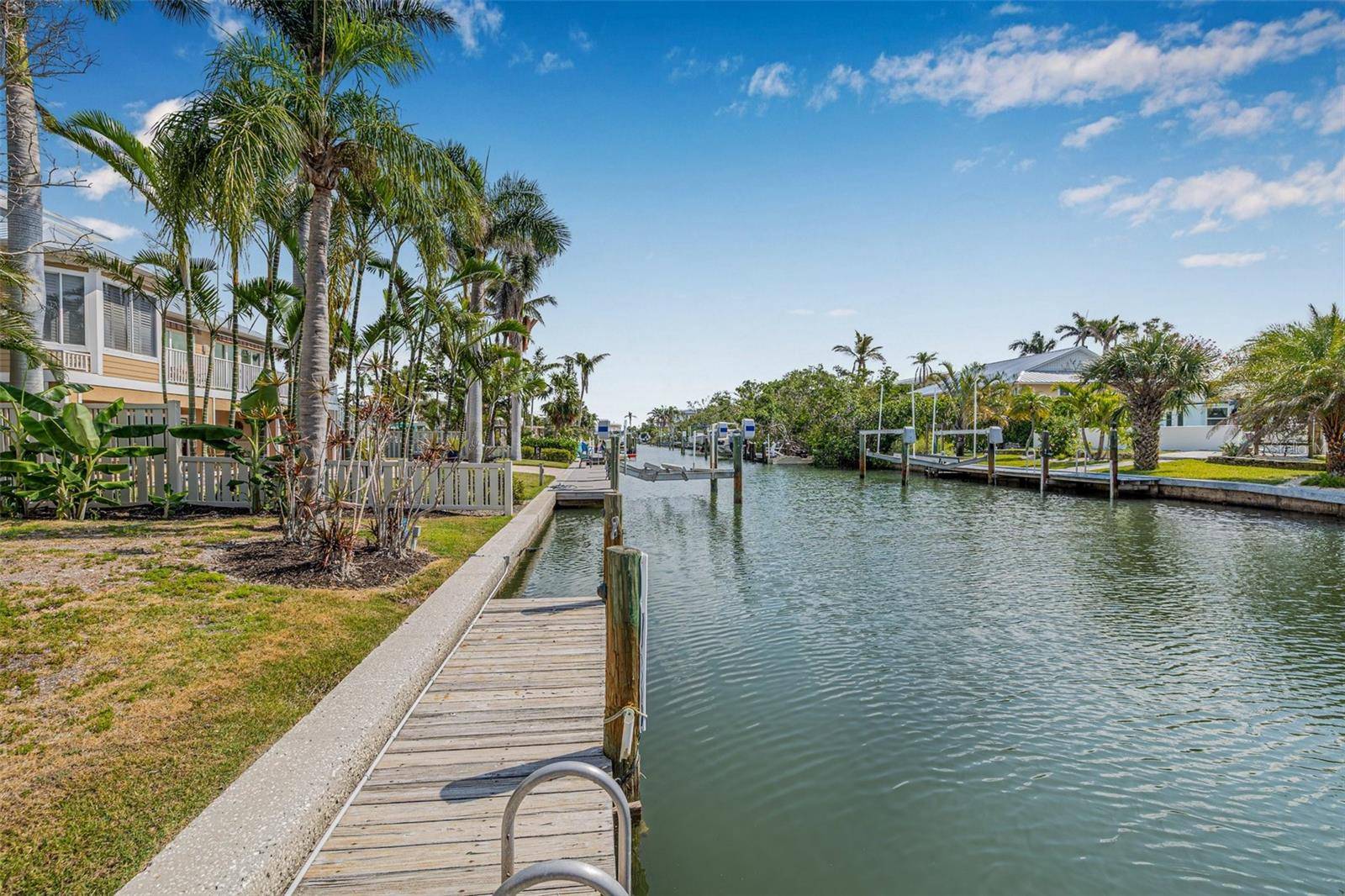 Longboat Key, FL 34228,614 NORTON ST