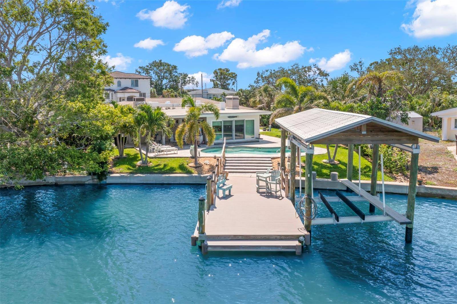 Clearwater Beach, FL 33767,106 MIDWAY IS