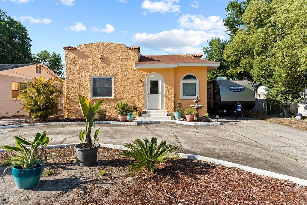 Lakeland, FL 33801,1852 E FERN RD