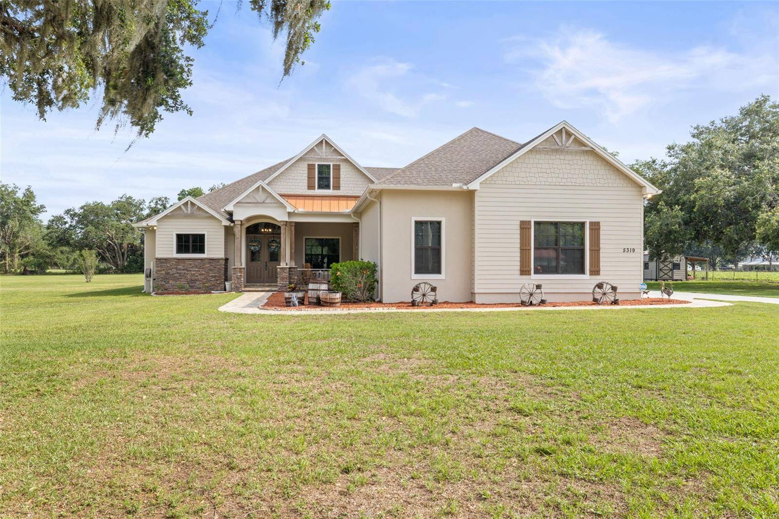 Dover, FL 33527,5319 W TRAPNELL RD