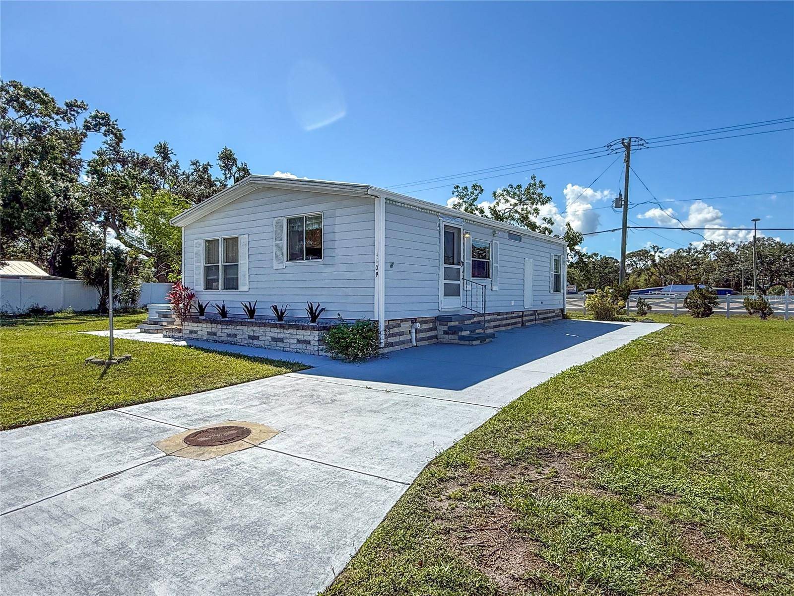 Ellenton, FL 34222,4609 10TH STREET CT E