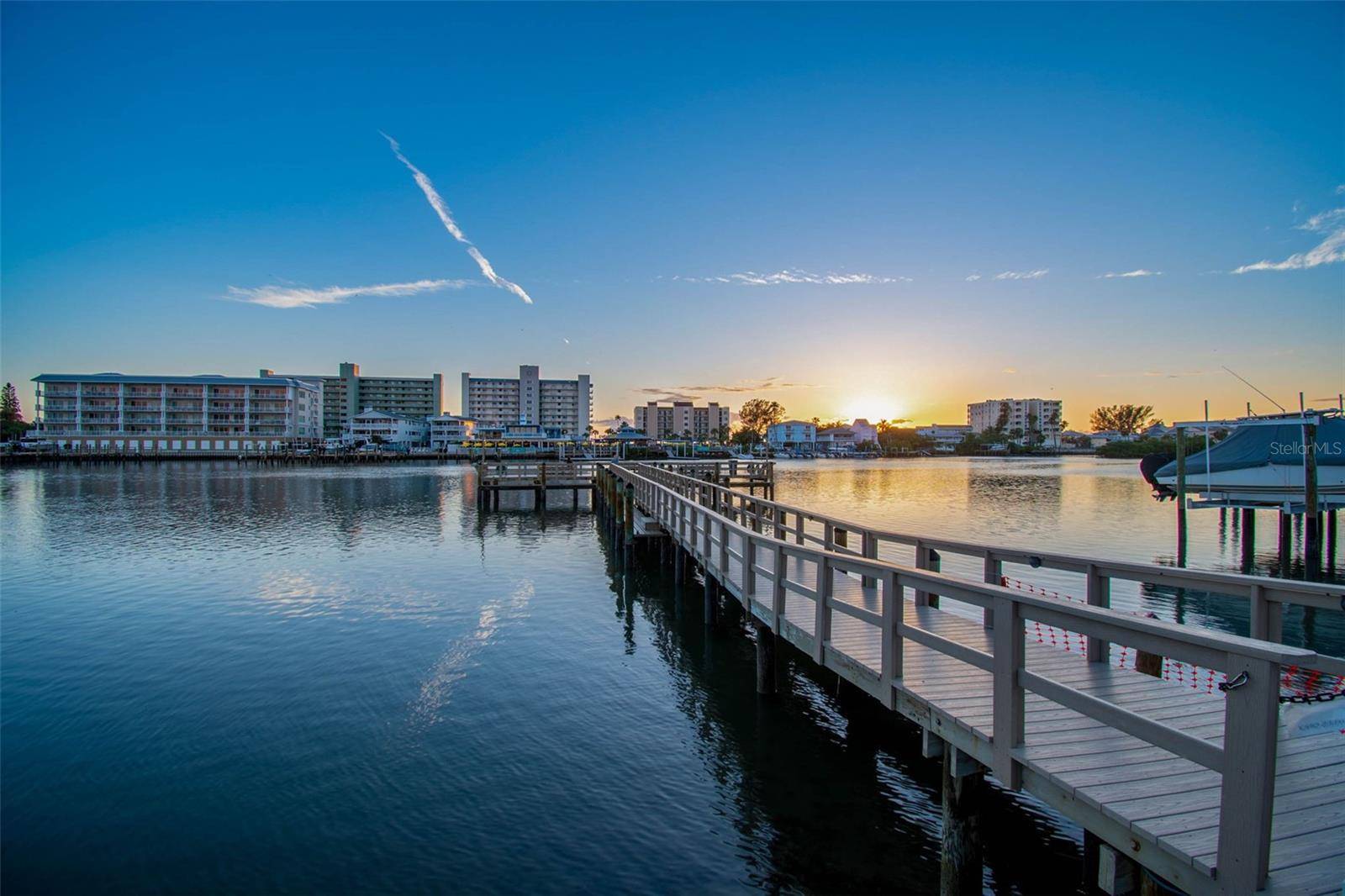 Largo, FL 33774,10216 REGAL DR #310