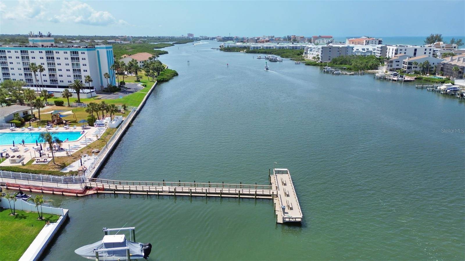 Largo, FL 33774,10216 REGAL DR #310