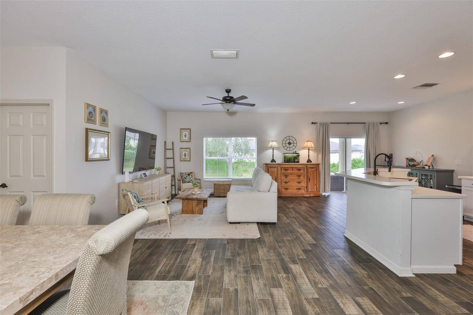 Valrico, FL 33594,1129 EMERALD HILL WAY