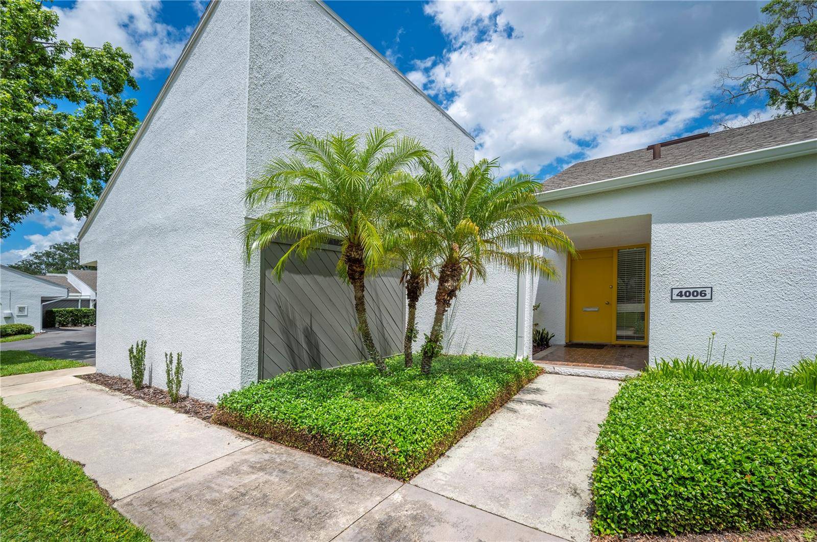 Tampa, FL 33618,4006 CYPRESS LANE #4006 #4006
