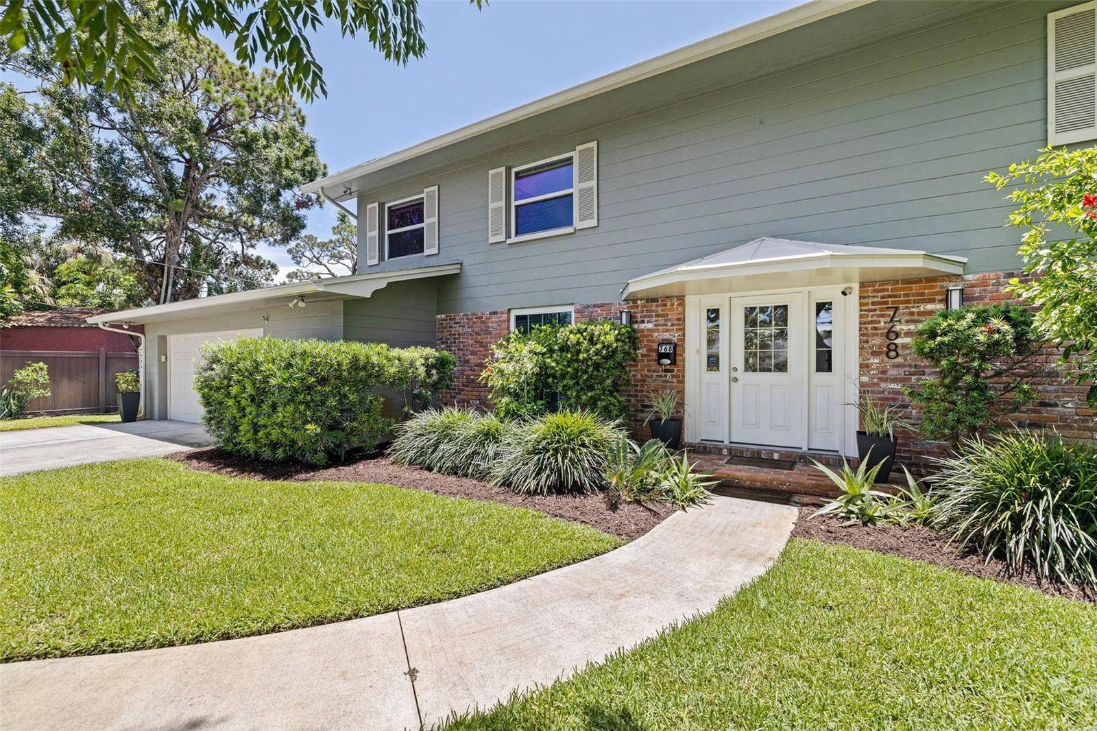 St Petersburg, FL 33705,768 PINELLAS POINT DR S