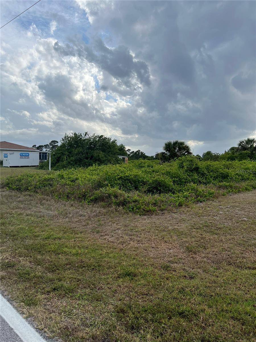 Punta Gorda, FL 33983,2337 SULSTONE DR