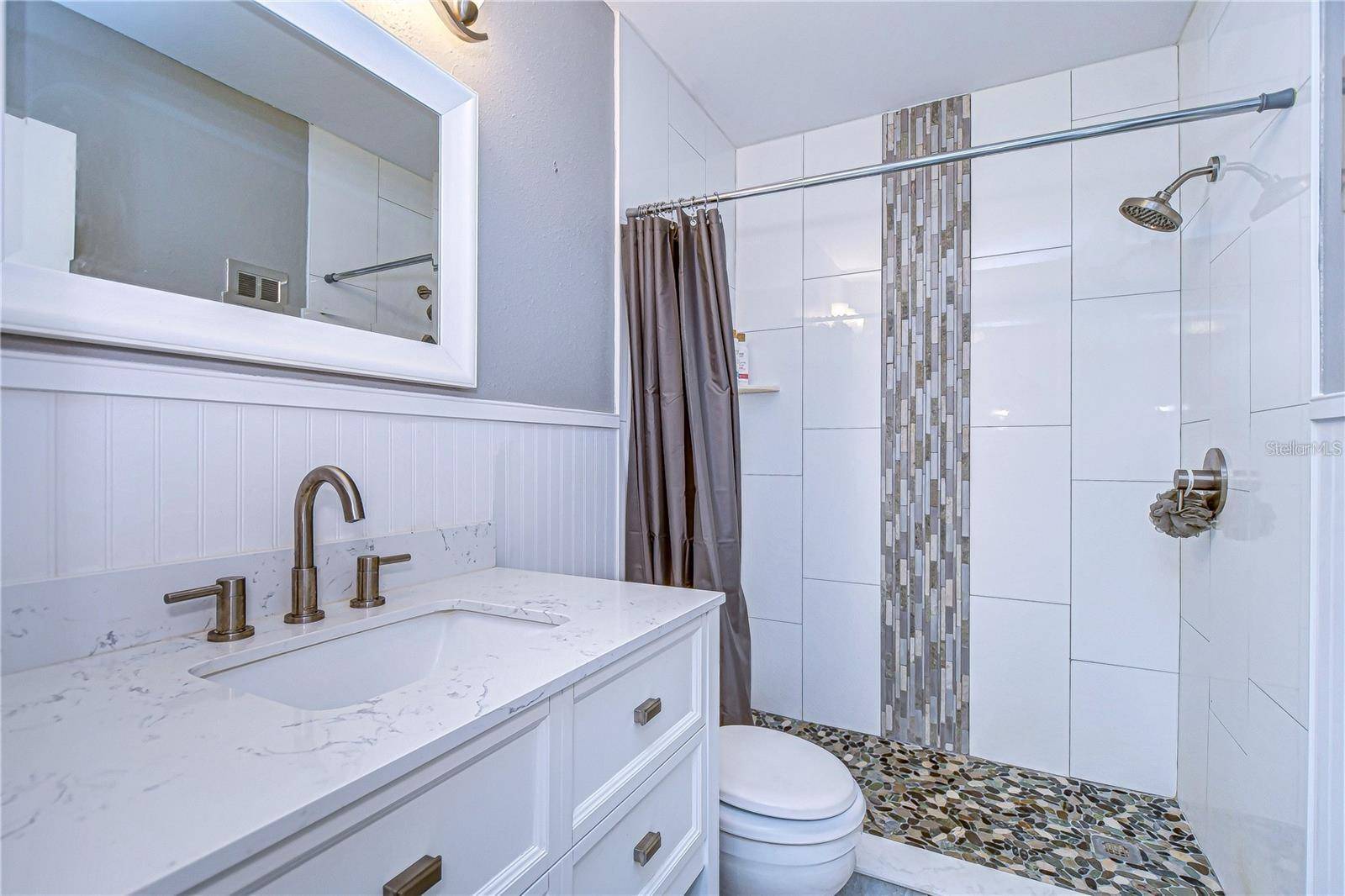 Largo, FL 33774,10280 IMPERIAL POINT DR W #20
