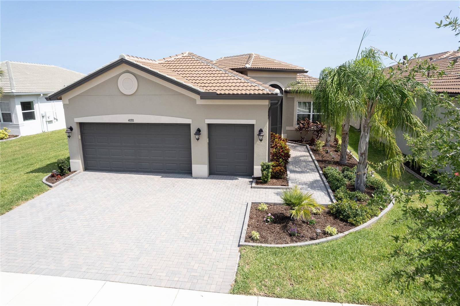 Wimauma, FL 33598,4888 SEVILLA SHORES DR